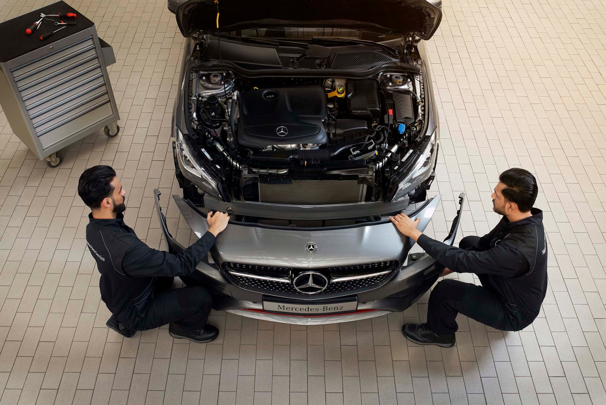 Mantenimiento preventivo de auto - Mercedes Benz